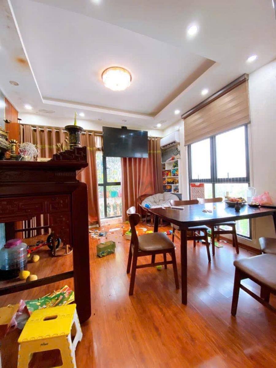 Hàng hiếm Ô TÔ TRÁNH, DỪNG ĐỖ Nguyễn Huy Tưởng 8.5 tỷ Thanh Xuân, tổng diện tích 180m2, mặt tiền - Ảnh chính